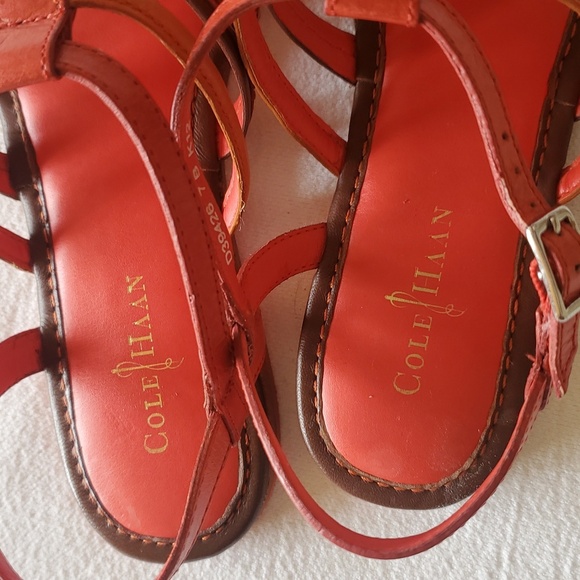 Cole Haan Strappy Thong Adjustable Sz. 7 Sandals - Picture 5 of 8